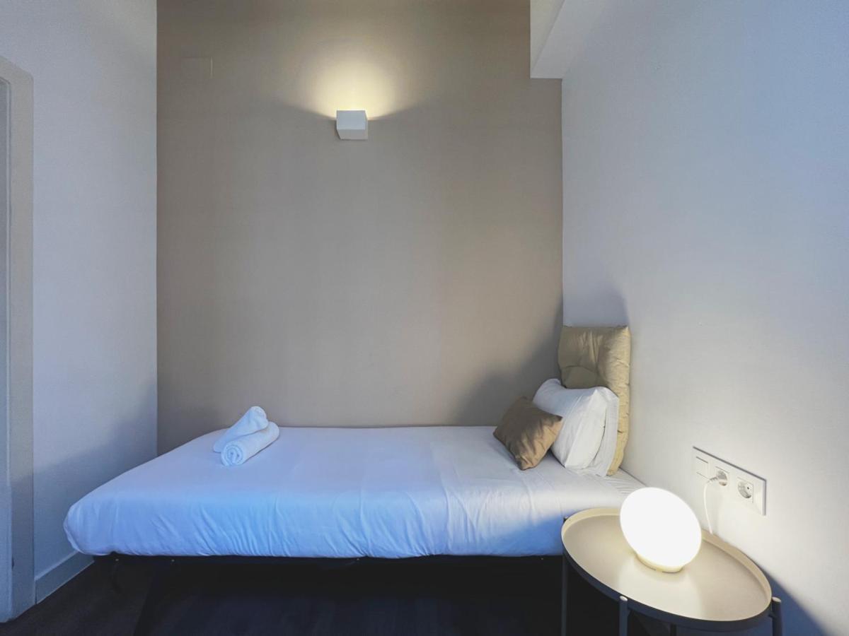 Stay U-Nique Apartments Vila De Gracia Барселона Екстер'єр фото