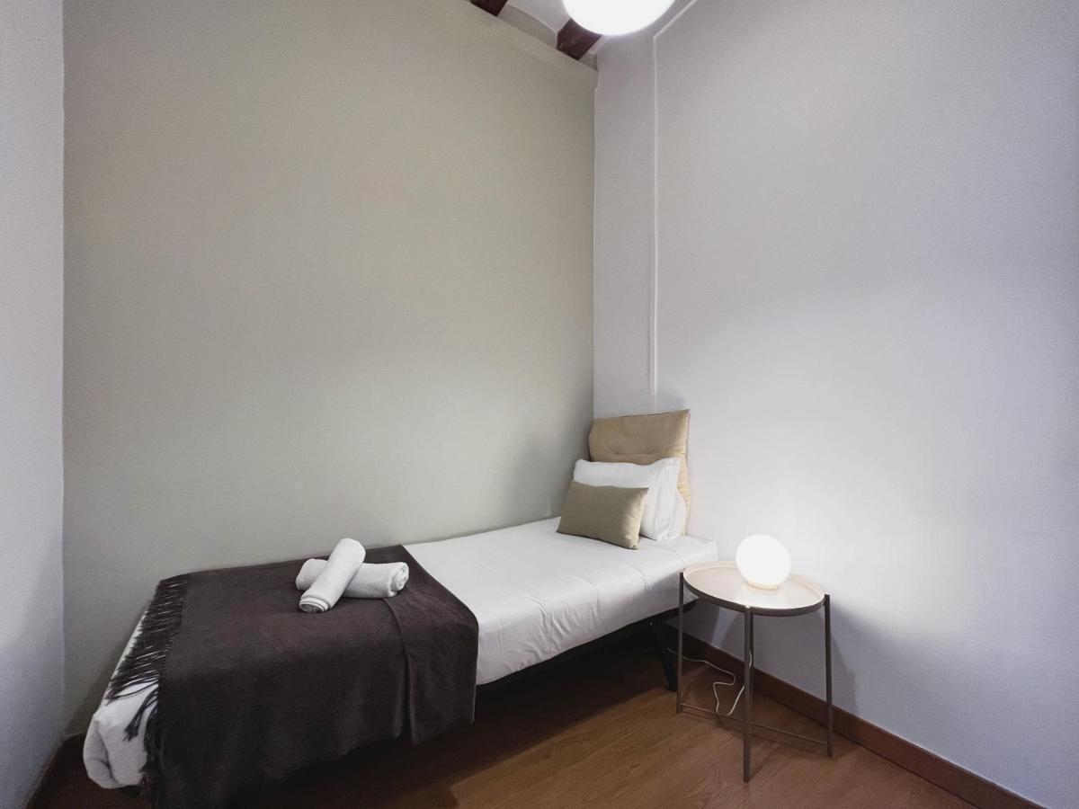 Stay U-Nique Apartments Vila De Gracia Барселона Екстер'єр фото