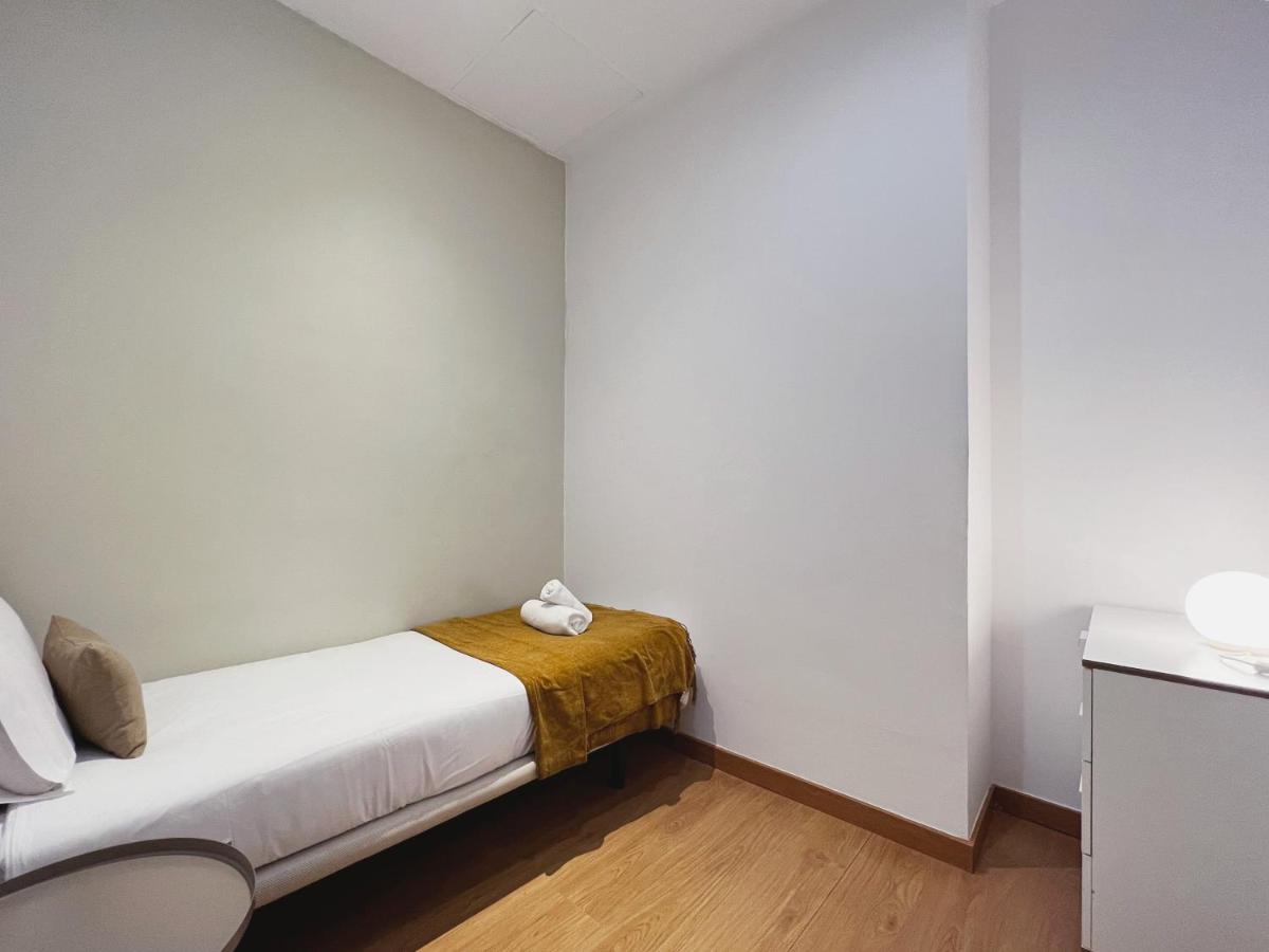 Stay U-Nique Apartments Vila De Gracia Барселона Екстер'єр фото